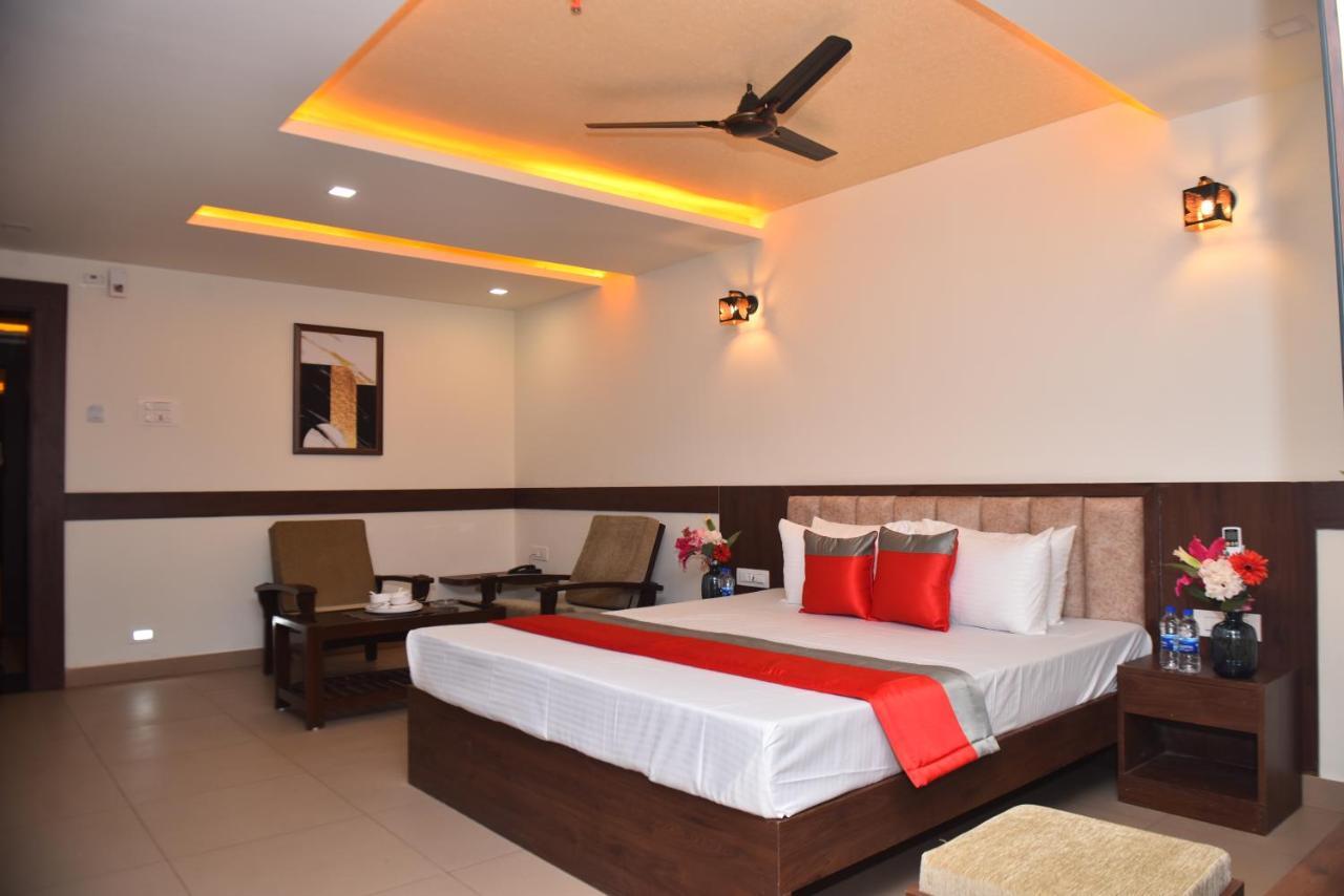 شقة M R Residency Dharwad. المظهر الخارجي الصورة