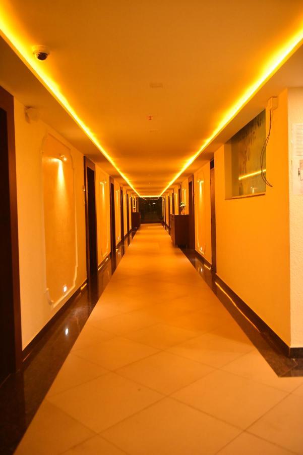 شقة M R Residency Dharwad. المظهر الخارجي الصورة