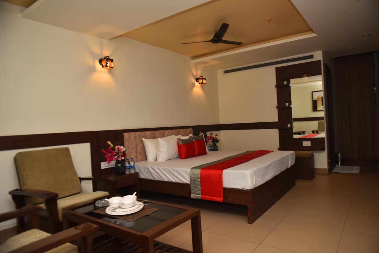 شقة M R Residency Dharwad. المظهر الخارجي الصورة