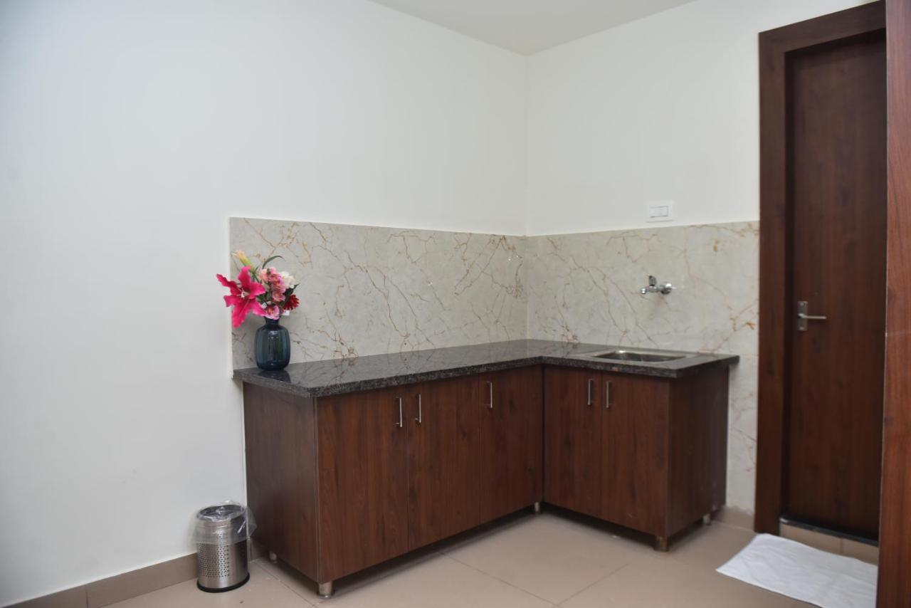شقة M R Residency Dharwad. المظهر الخارجي الصورة