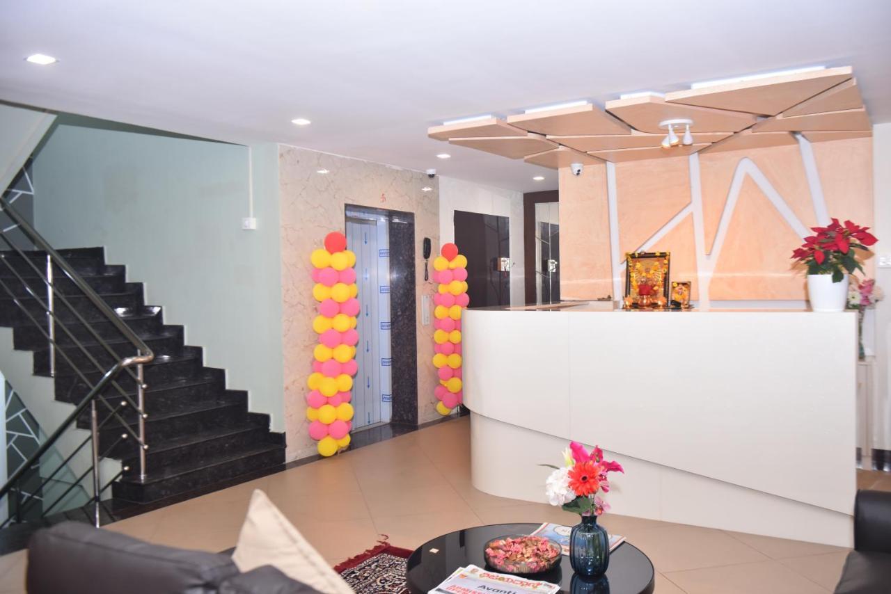 شقة M R Residency Dharwad. المظهر الخارجي الصورة