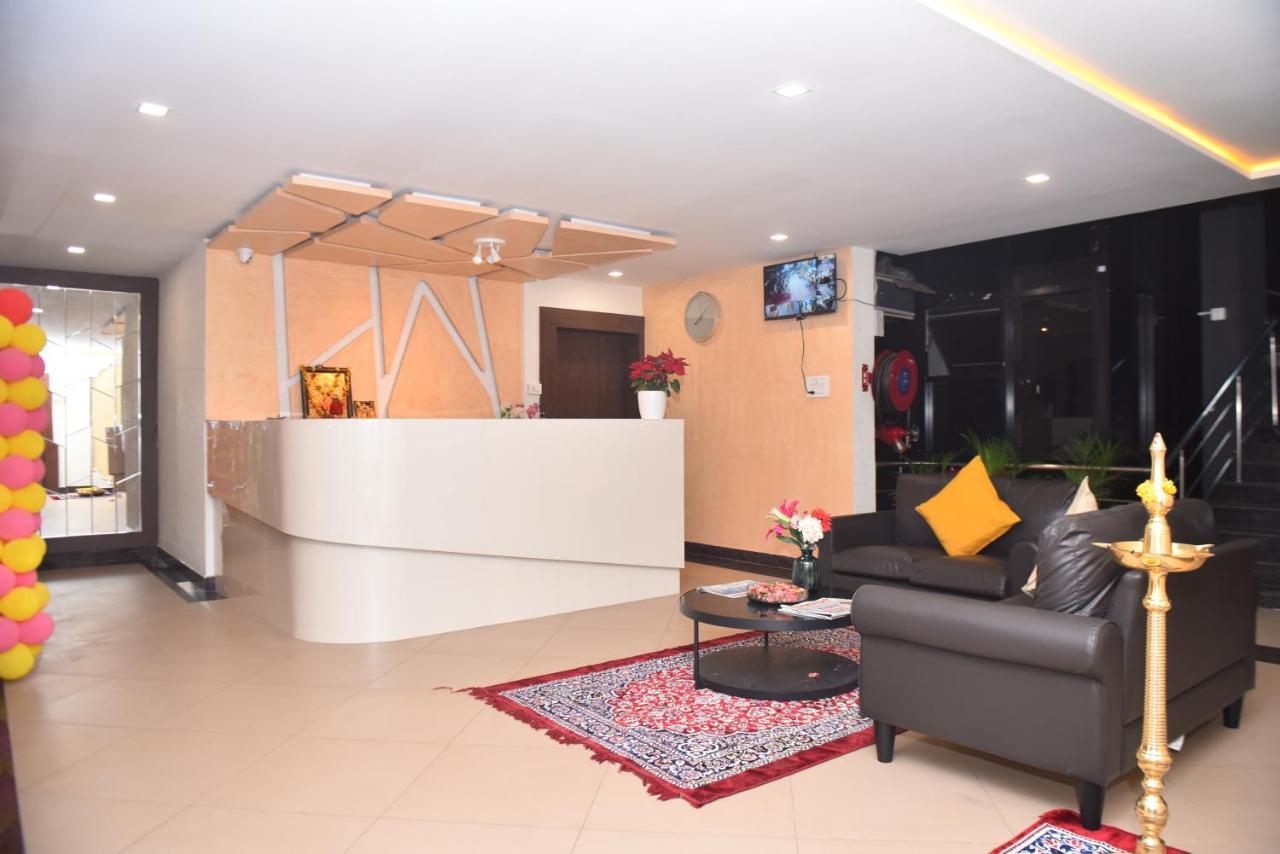 شقة M R Residency Dharwad. المظهر الخارجي الصورة