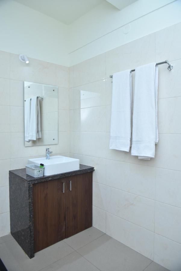 شقة M R Residency Dharwad. المظهر الخارجي الصورة