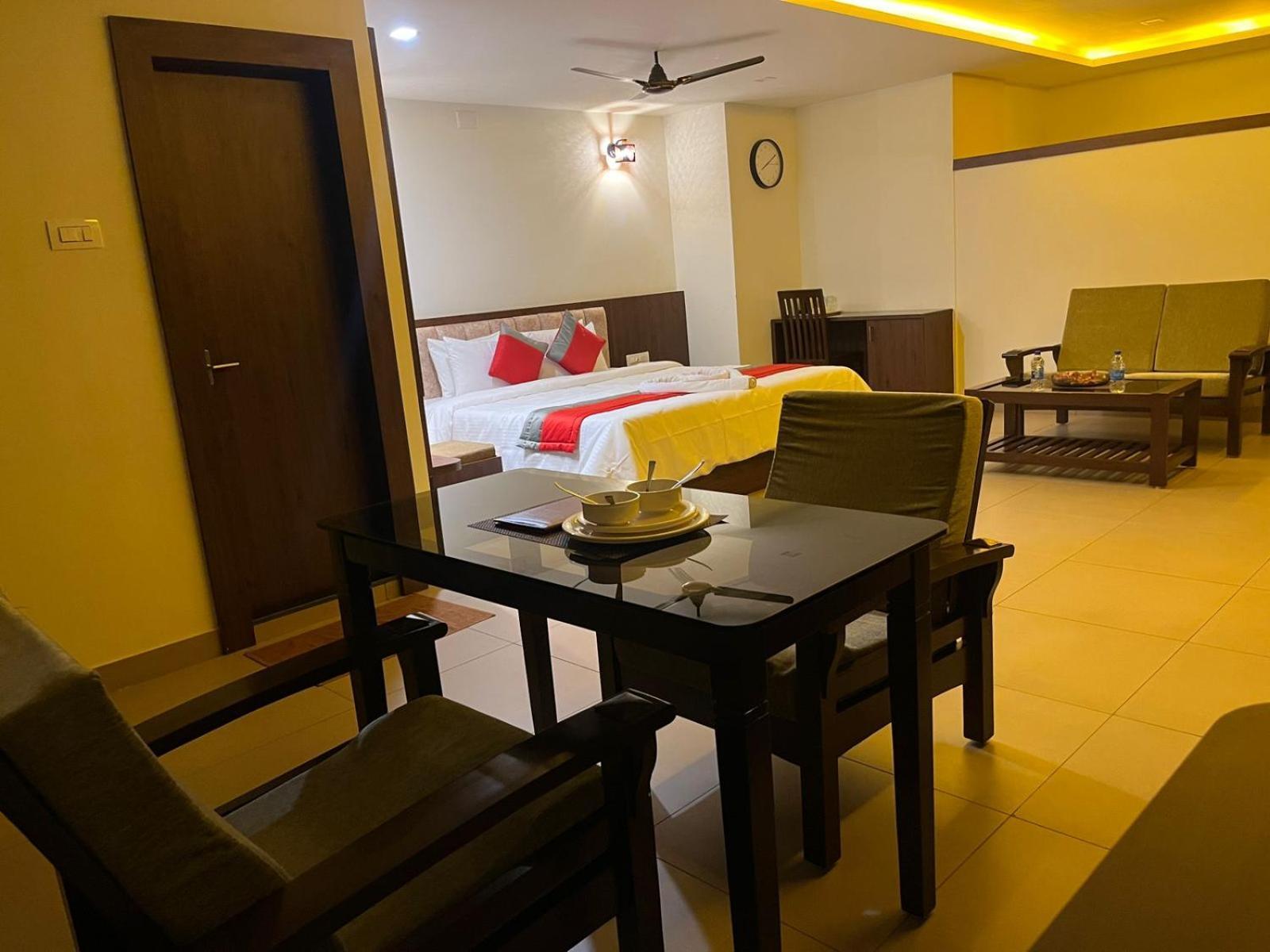 شقة M R Residency Dharwad. المظهر الخارجي الصورة